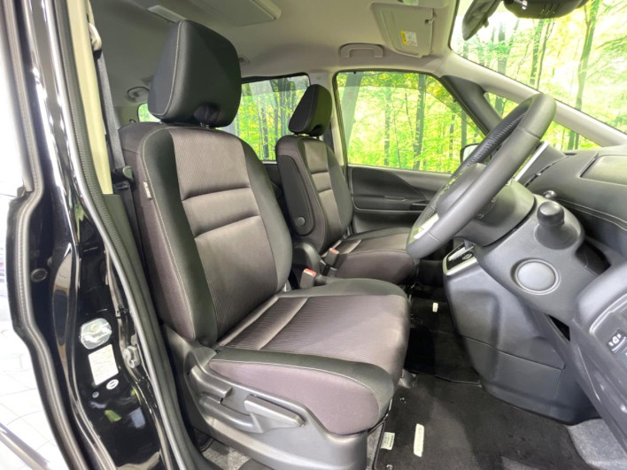 2017 Nissan Serena DAA-GFC27 (UW-69f1f6d8dafe1)[6]