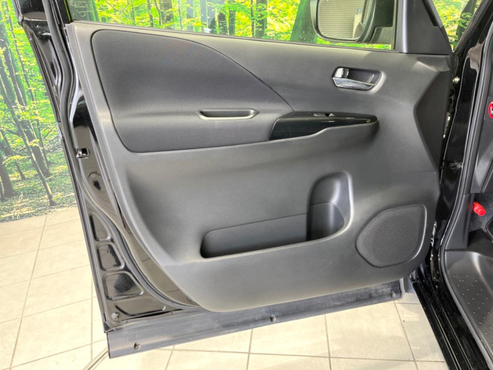 2017 Nissan Serena DAA-GFC27 (UW-69f1f6d8dafe1)[21]