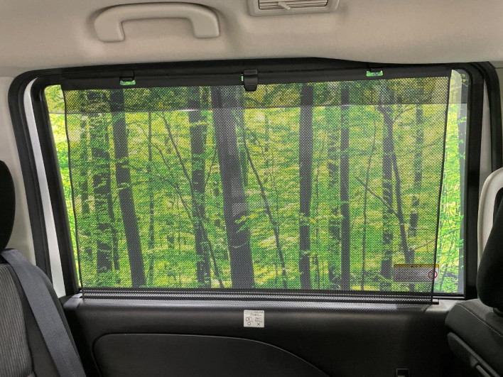 2017 Nissan Serena DAA-GFC27 (UW-69f1f6d9400e2)[24]