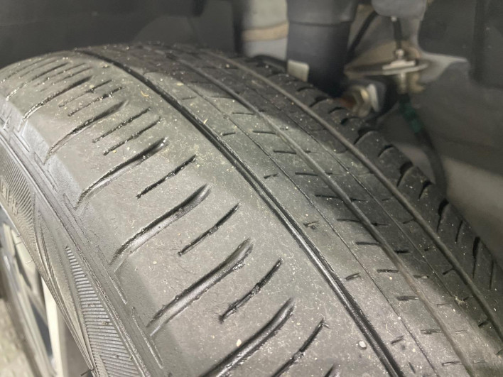 2017 Nissan Serena DAA-GFC27 (UW-69f1f6d9400e2)[11]