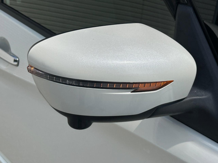 2017 Nissan Serena DAA-GFC27 (UW-69f1f6da254cf)[5]