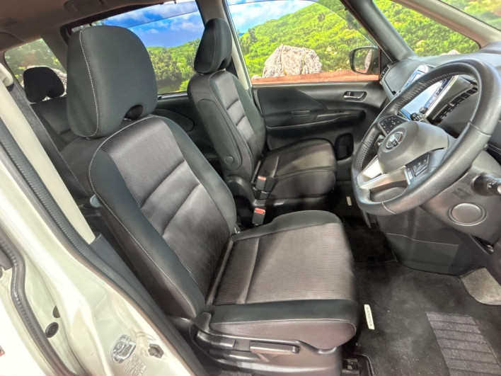 2017 Nissan Serena DAA-GFC27 (UW-69f1f6dab3f01)[28]