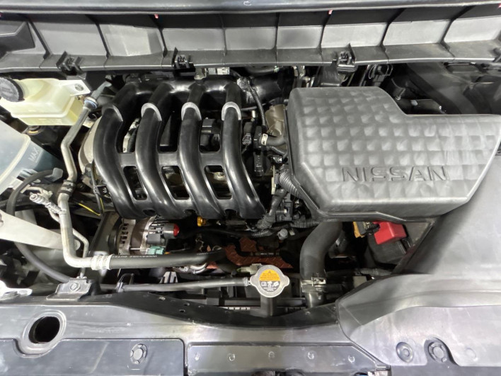 2017 Nissan Serena DAA-GFC27 (UW-69f1f6dab3f01)[8]