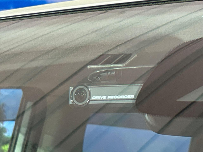 2017 Nissan Serena DAA-GFC27 (UW-69f1f6dab3f01)[6]