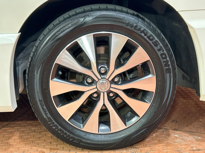 2017 Nissan Serena DAA-GFC27 (UW-69f1f6dab3f01)[5]