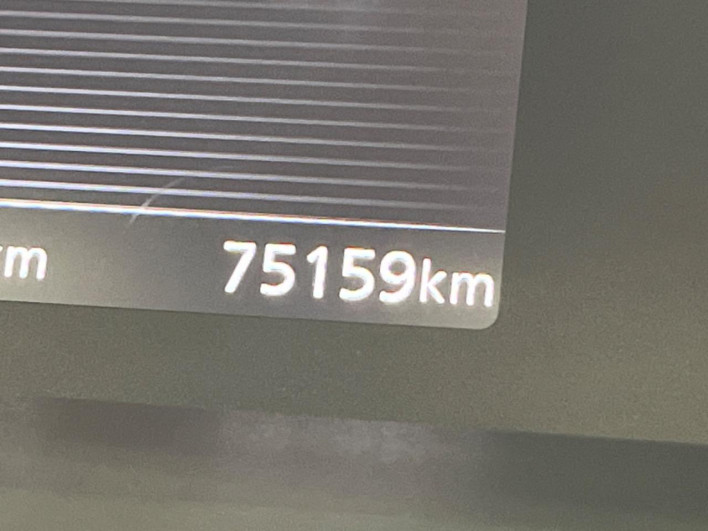 2017 Nissan Serena DAA-GFC27 (UW-69f1f6db2cb2d)[2]