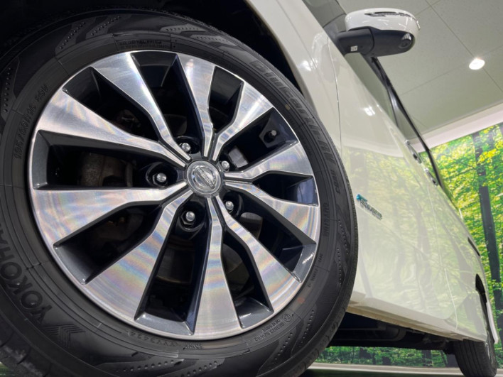 2017 Nissan Serena DAA-GFC27 (UW-69f1f6db2cb2d)[27]