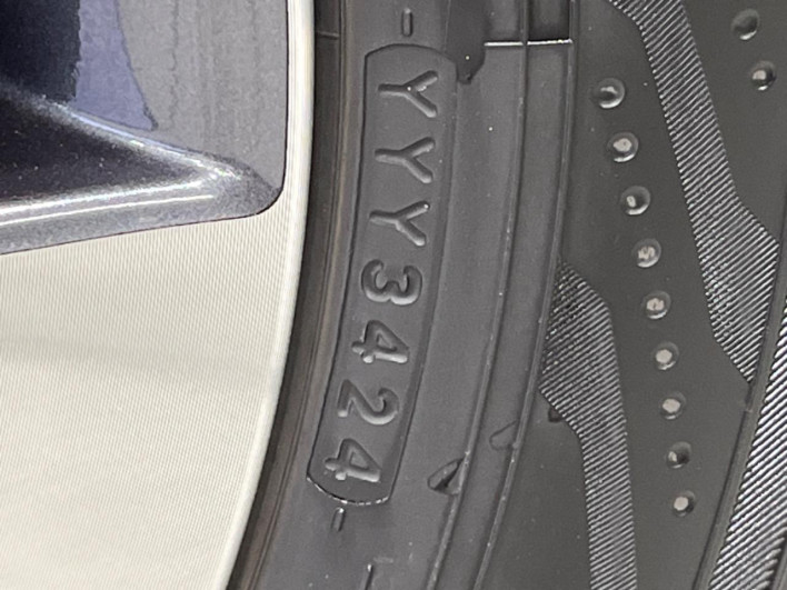 2017 Nissan Serena DAA-GFC27 (UW-69f1f6db2cb2d)[29]