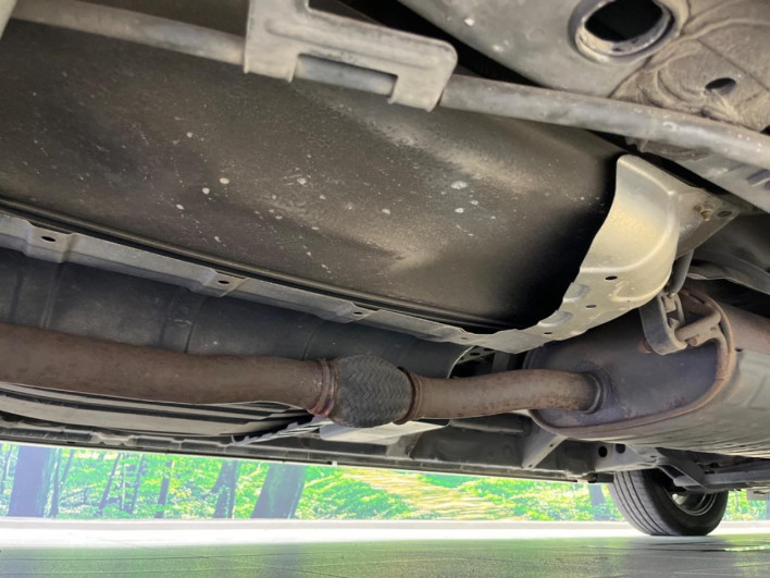 2017 Nissan Serena DAA-GFC27 (UW-69f1f6db2cb2d)[10]