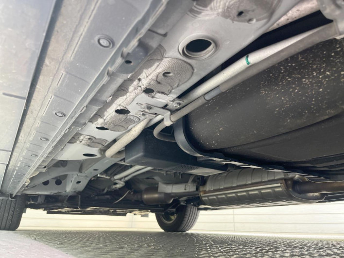 2018 Nissan Serena DAA-GFC27 (UW-69f1f6db6535d)[21]