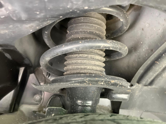 2018 Nissan Serena DAA-GFC27 (UW-69f1f6db6535d)[25]