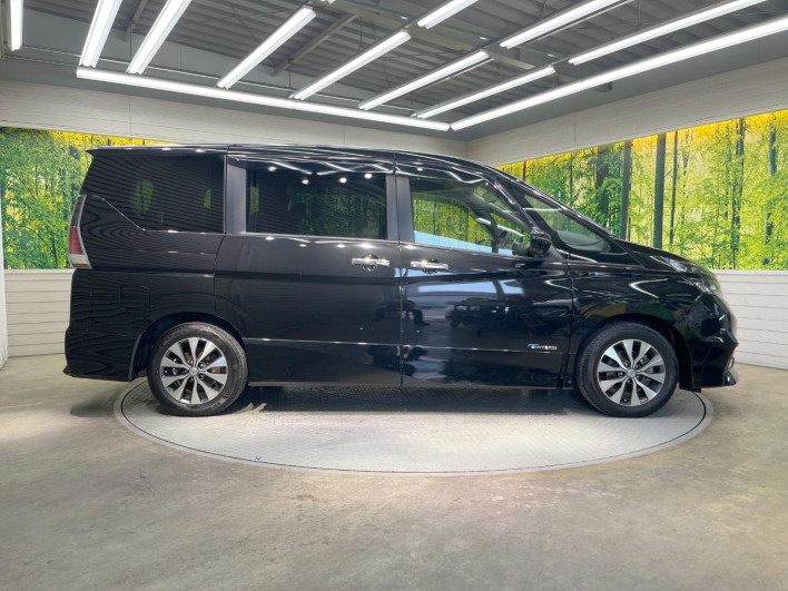 2018 Nissan Serena DAA-GFC27 (UW-69f1f6db6535d)[16]