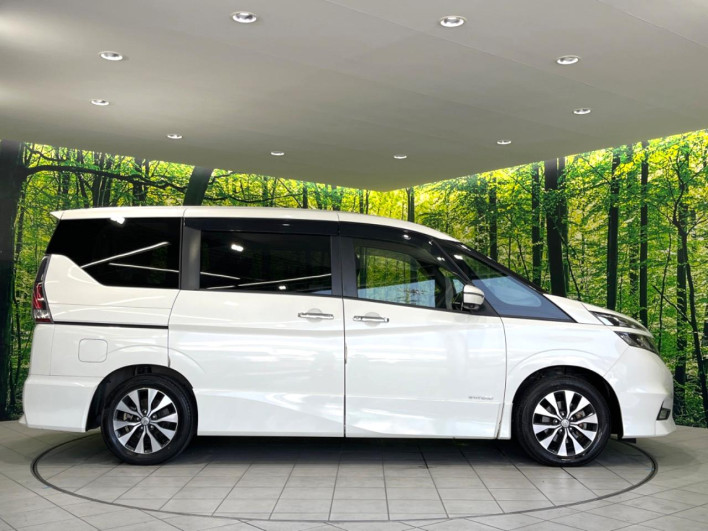 2019 Nissan Serena DAA-GFC27 (UW-69f1f6dc71d8a)[24]