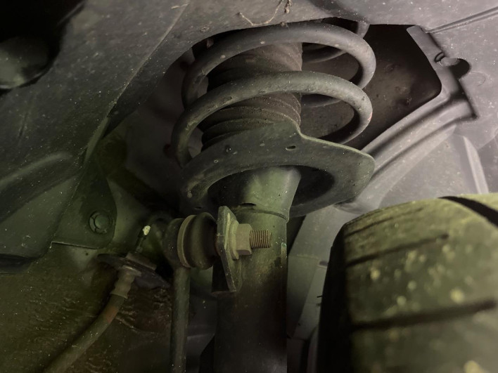 2019 Nissan Serena DAA-GFC27 (UW-69f1f6dcb61fc)[18]