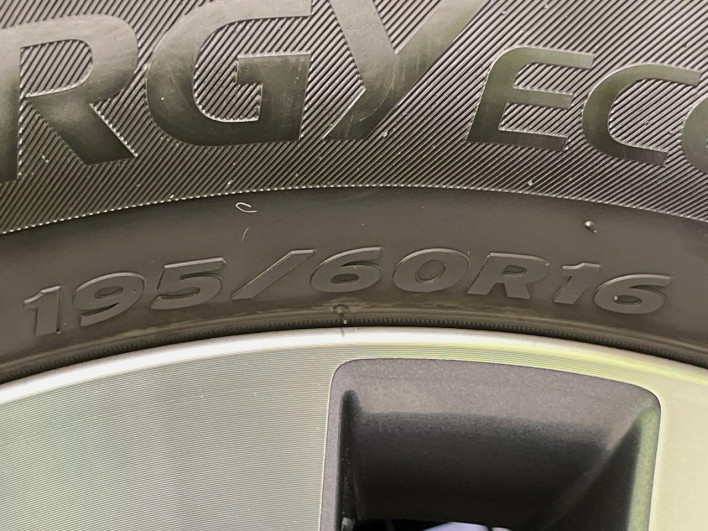 2019 Nissan Serena DAA-GFC27 (UW-69f1f6dcb61fc)[21]