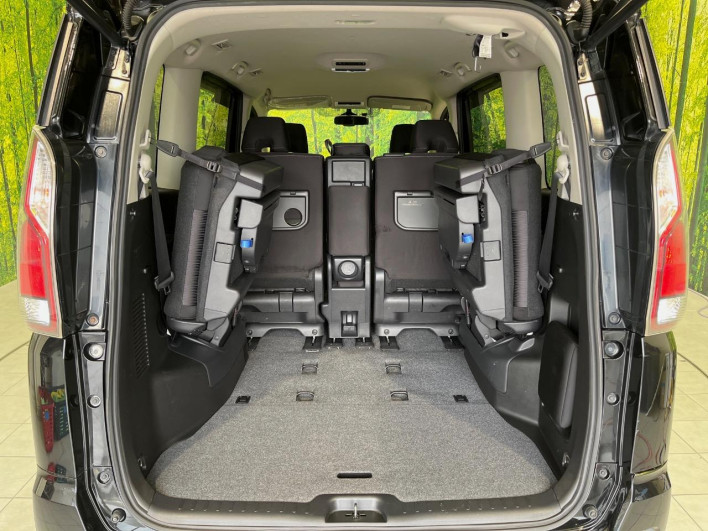 2019 Nissan Serena DAA-GFC27 (UW-69f1f6dcb61fc)[26]