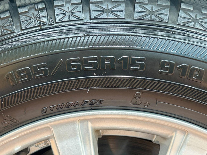 2021 Nissan Serena 5AA-GFC27 (UW-69f1f6dd4b30d)[9]