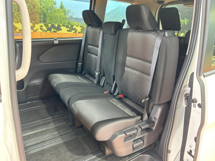 2021 Nissan Serena 5AA-GFC27 (UW-69f1f6dd4b30d)[22]