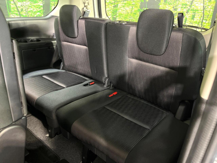 2017 Nissan Serena DAA-GFNC27 (UW-69f1f6de39d8c)[25]