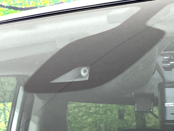 2017 Nissan Serena DAA-GFNC27 (UW-69f1f6de39d8c)[5]