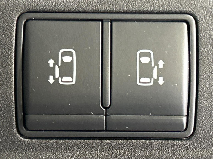 2020 Nissan Serena 5AA-GFNC27 (UW-69f1f6de69eea)[18]