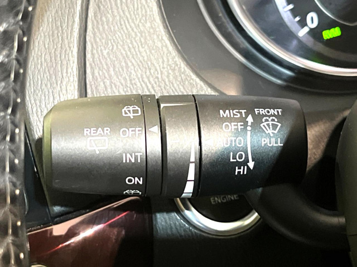 2013 Mazda Atenza Wagon LDA-GJ2FW (UW-69f1f6dfa0362)[26]
