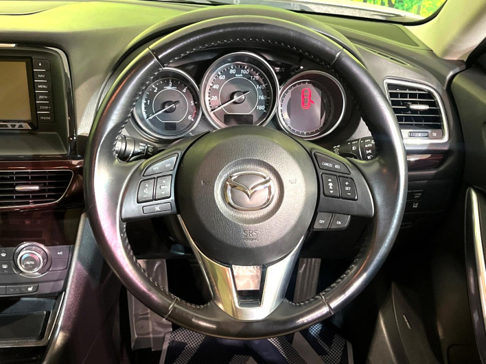 2013 Mazda Atenza Wagon LDA-GJ2FW (UW-69f1f6dfa0362)[5]