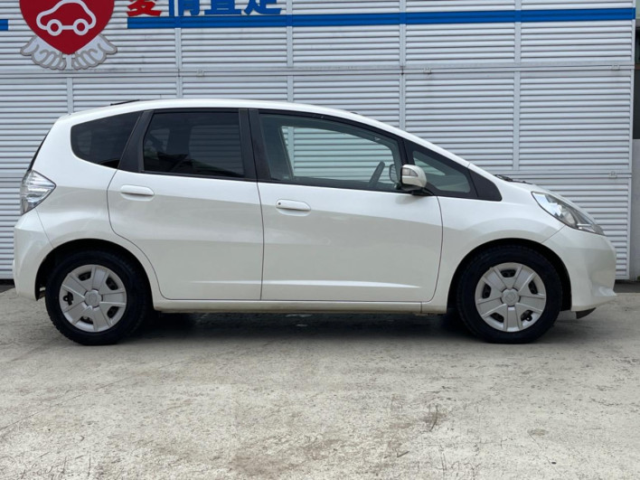 2010 Honda Fit Hybrid DAA-GP1 (UW-69f1f6e1c88fb)[28]