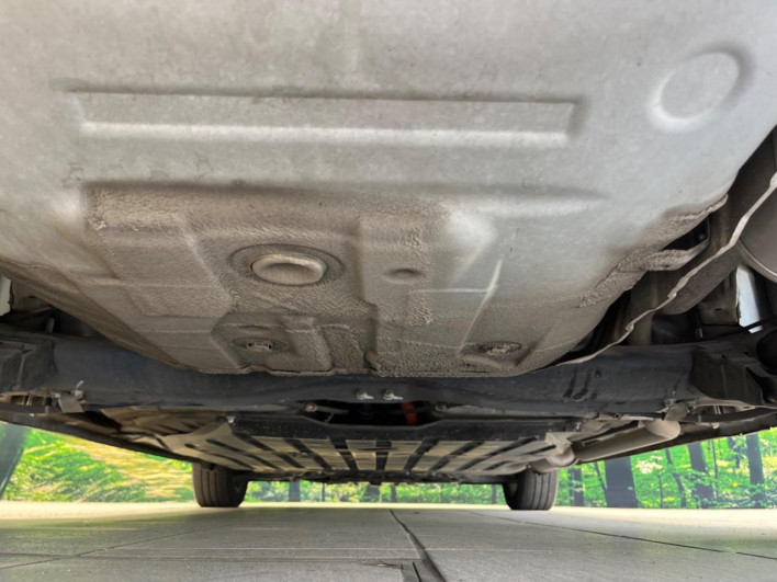 2013 Honda Fit Hybrid DAA-GP1 (UW-69f1f6e28fa39)[14]