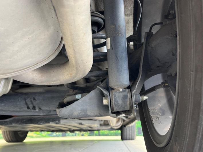 2013 Honda Fit Hybrid DAA-GP1 (UW-69f1f6e28fa39)[15]