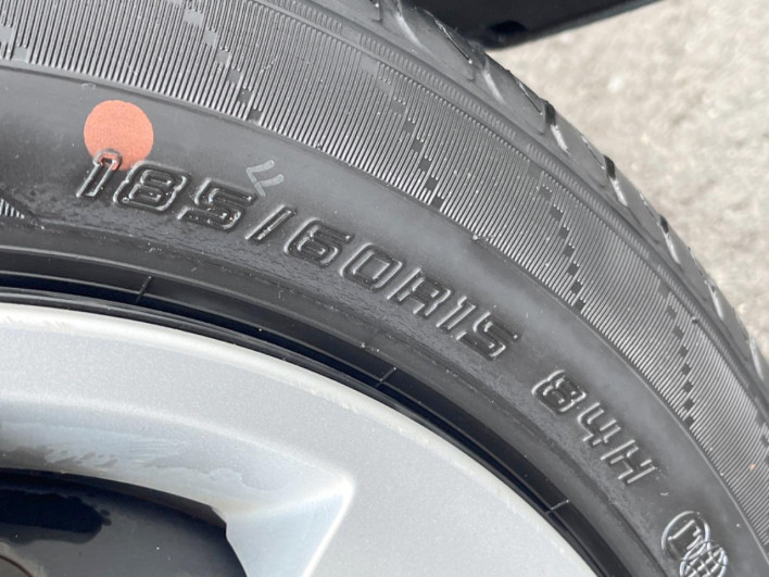 2014 Honda Fit Hybrid DAA-GP5 (UW-69f1f6e30da70)[8]