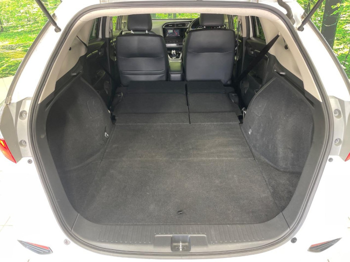 2015 Honda SHUTTLE DAA-GP7 (UW-69f1f6e367544)[25]