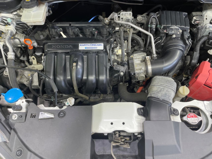 2015 Honda SHUTTLE DAA-GP7 (UW-69f1f6e367544)[13]