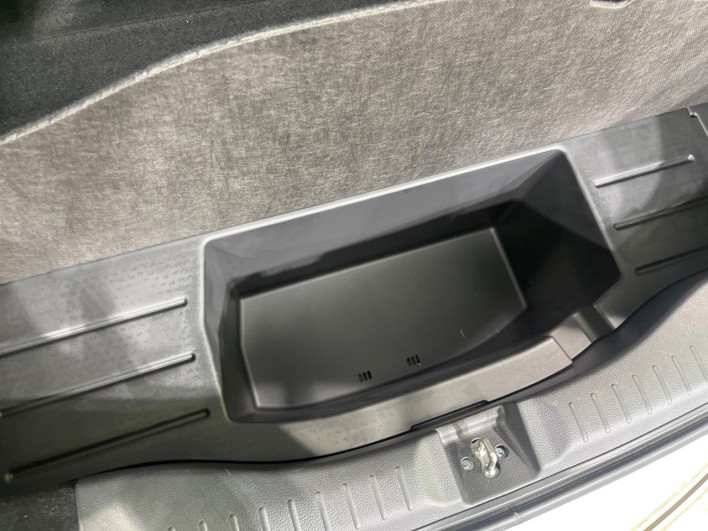 2020 Honda Fit 6AA-GR3 (UW-69f1f6e49e252)[25]