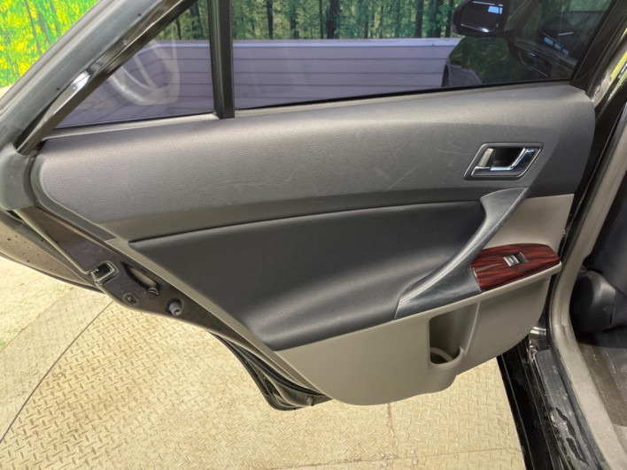 2011 Toyota Mark X DBA-GRX130 (UW-69f1f6e4df2e4)[13]
