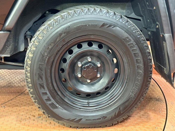 2017 Toyota FJ CRUISER CBA-GSJ15W (UW-69f1f6e6165e5)[7]