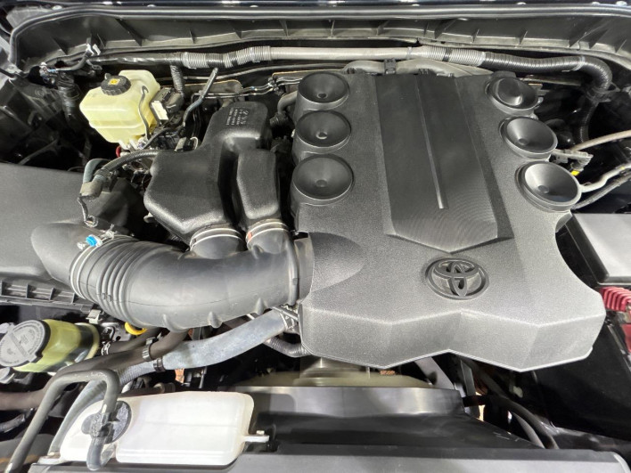 2017 Toyota FJ CRUISER CBA-GSJ15W (UW-69f1f6e6165e5)[8]