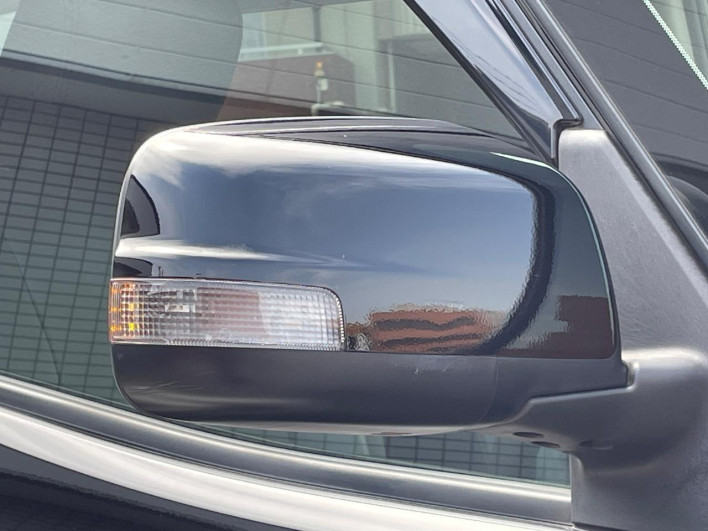 2013 Nissan Serena DAA-HC26 (UW-69f1f6ee3ab2f)[14]