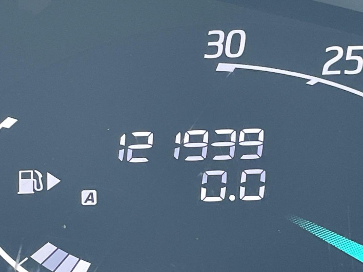 2013 Nissan Serena DAA-HC26 (UW-69f1f6ee3ab2f)[2]