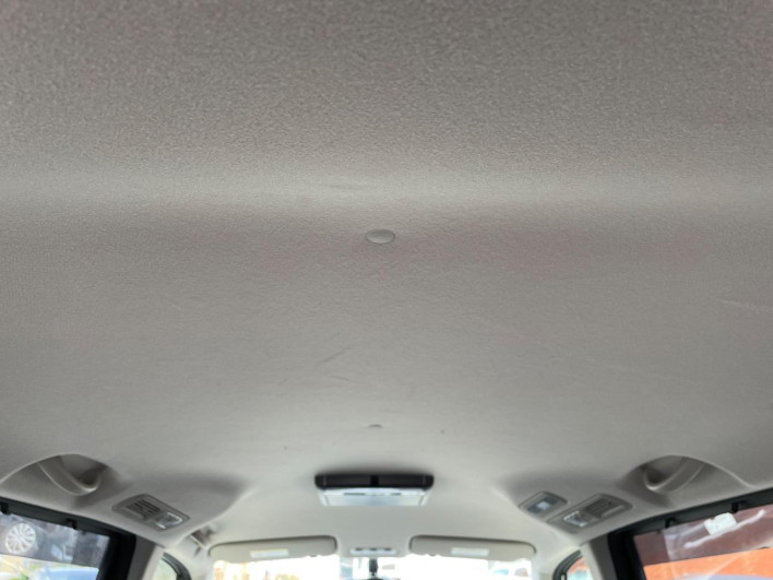 2013 Nissan Serena DAA-HC26 (UW-69f1f6ee3ab2f)[28]