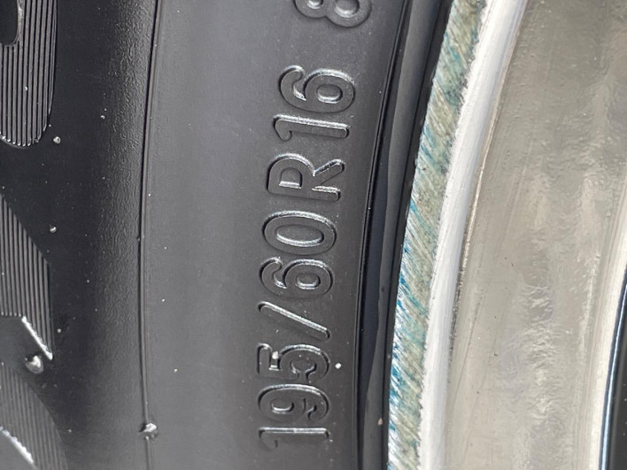 2013 Nissan Serena DAA-HC26 (UW-69f1f6ee3ab2f)[18]