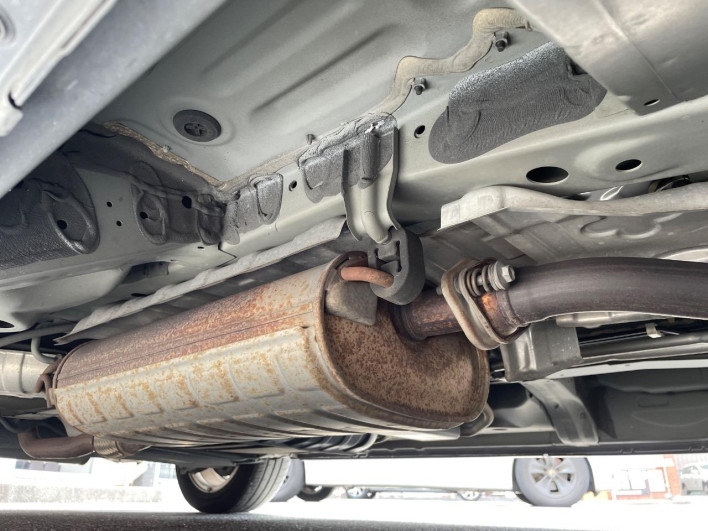 2013 Nissan Serena DAA-HC26 (UW-69f1f6ee3ab2f)[22]