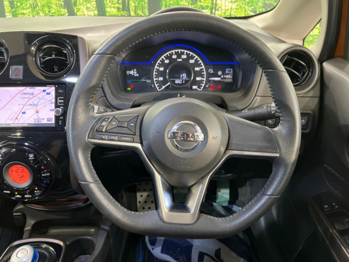 2017 Nissan Note DAA-HE12 (UW-69f1f6eeab692)[29]