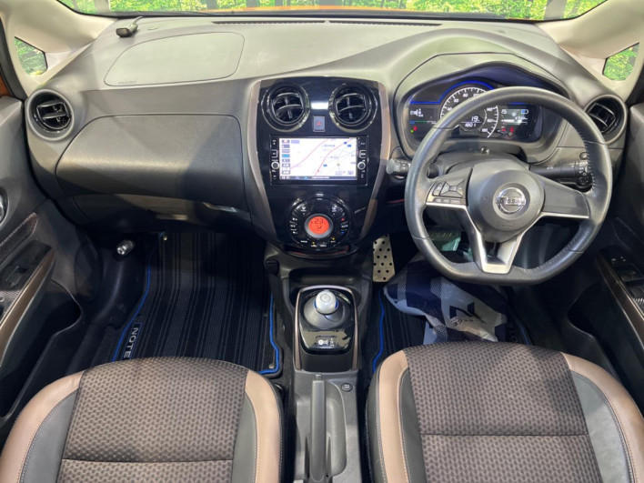 2017 Nissan Note DAA-HE12 (UW-69f1f6eeab692)[28]