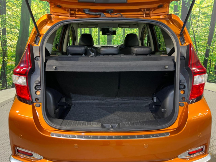 2017 Nissan Note DAA-HE12 (UW-69f1f6eeab692)[22]