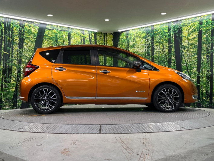 2017 Nissan Note DAA-HE12 (UW-69f1f6eeab692)[9]
