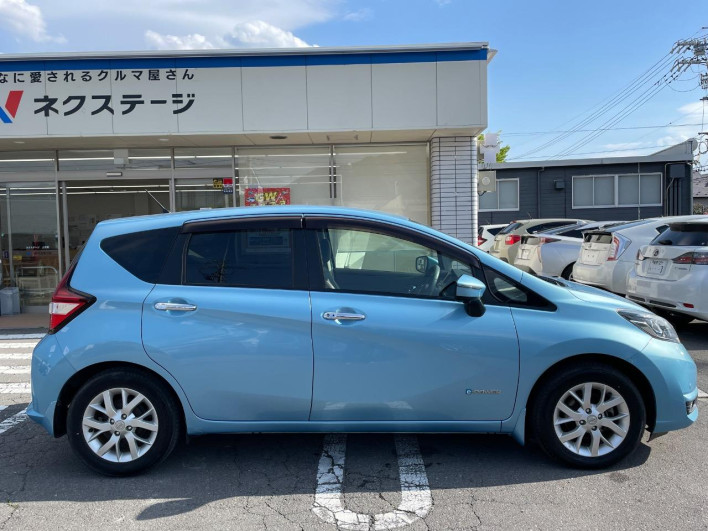 2017 Nissan Note DAA-HE12 (UW-69f1f6ef67851)[18]