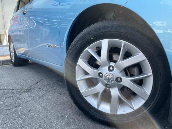 2017 Nissan Note DAA-HE12 (UW-69f1f6ef67851)[14]