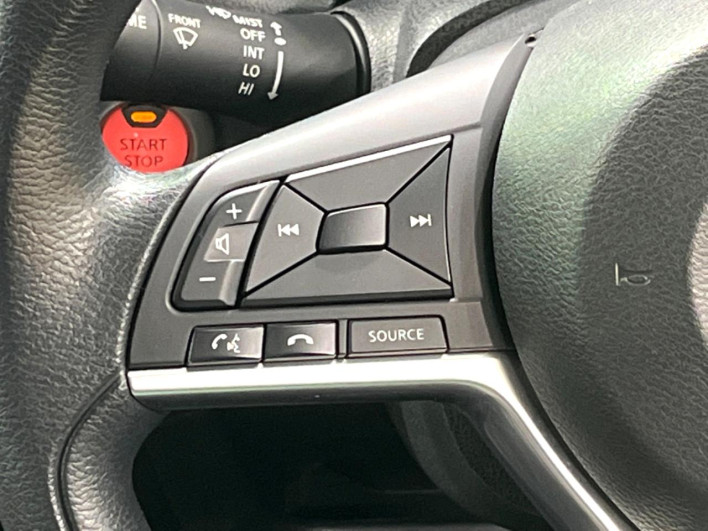 2017 Nissan Note DAA-HE12 (UW-69f1f6efe3ebd)[21]