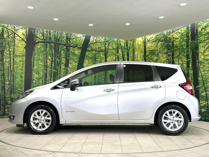 2017 Nissan Note DAA-HE12 (UW-69f1f6f042971)[29]